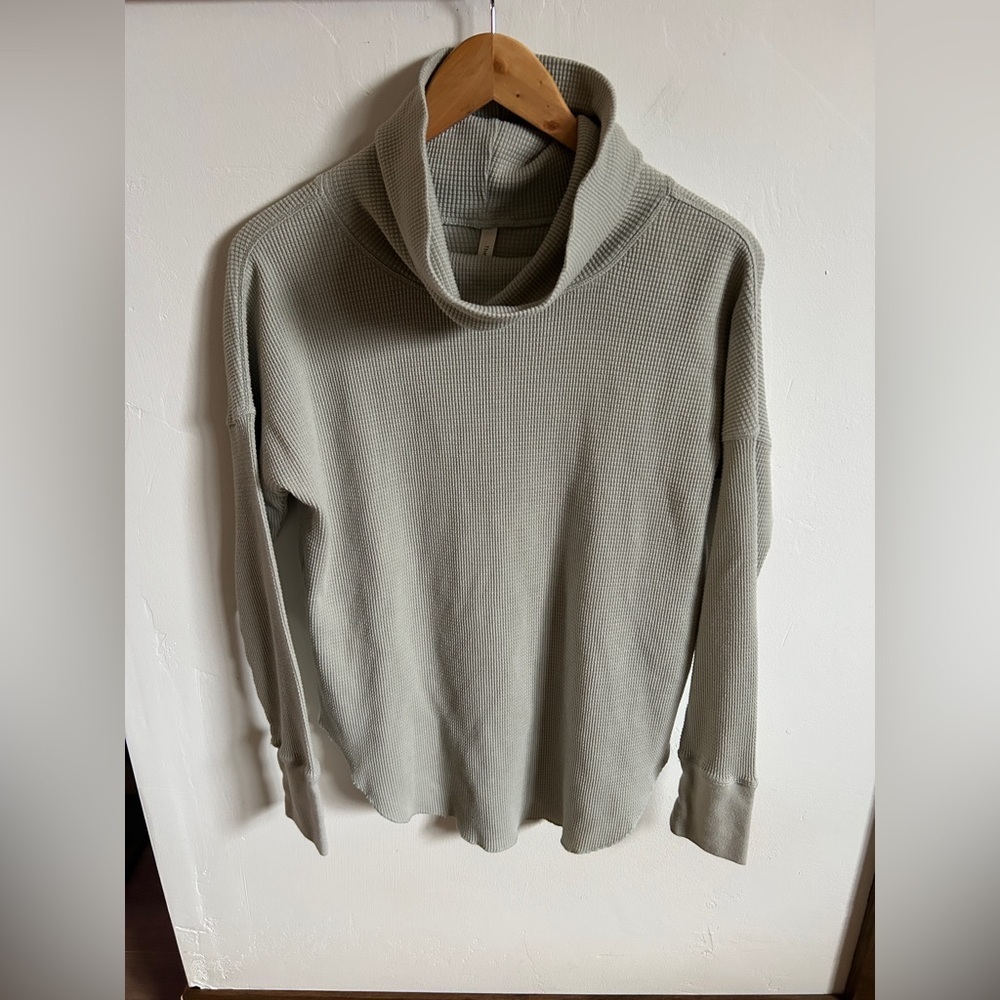 Babaton Thermal Cowl Neck Thermal Long Sleeve